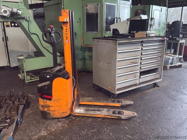 Stacker Still EGV 12