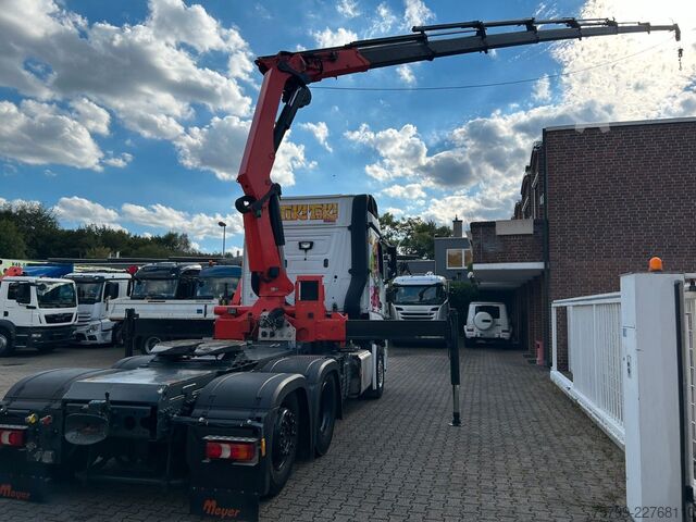 Tractor estándar MERCEDES-BENZ 2642 SZM mit PK26002-EH Kran + Seilwinde