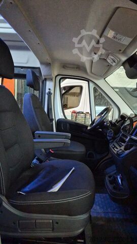 Minibus FIAT Ducato 9 Sitzer Mobility Airlineboden Rolli