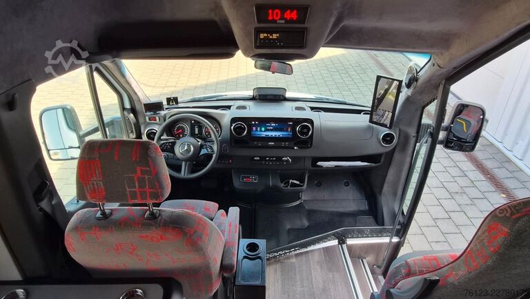Minibus MERCEDES-BENZ 30 Sitzer Schul- Transferbus 519 Lagerfahrzeug