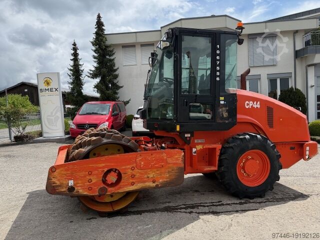 Verdichter met enkele trommel Caterpillar CP44