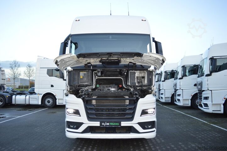 Standardowy ciągnik siodłowy MAN MAN_TGX_18.480