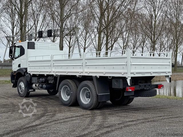 Laadplatform Iveco T-Way AT380T47WH AT Flatbed Truck (10 units)