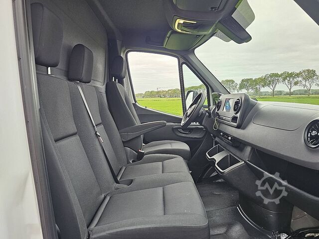 Valise MERCEDES-BENZ SPRINTER 317 Bakwagen Laadklep!