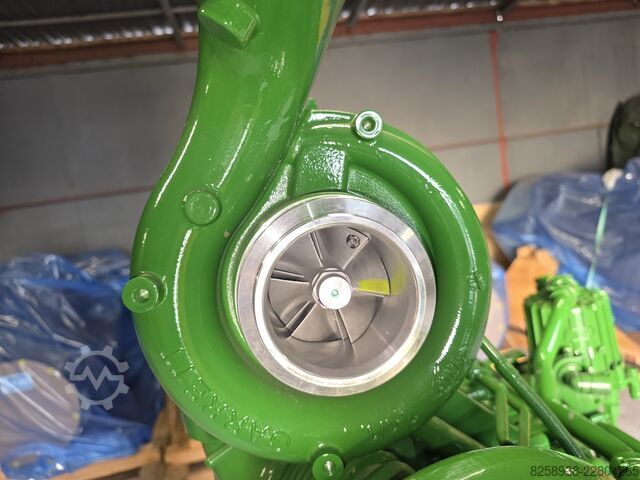 Traktor John Deere 6090RW475