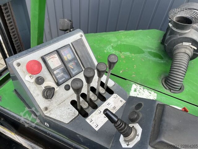 Herbruikbare vorkheftruck Combilift C3000CB