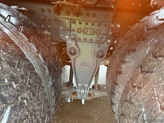 Autolaadkraan VOLVO FMX 460 6x4 liftachse Abrollkipper KRAN 13m FUNK