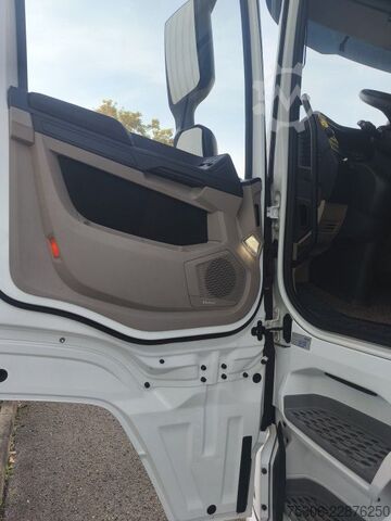 Standaard trekker DAF FT XG 530