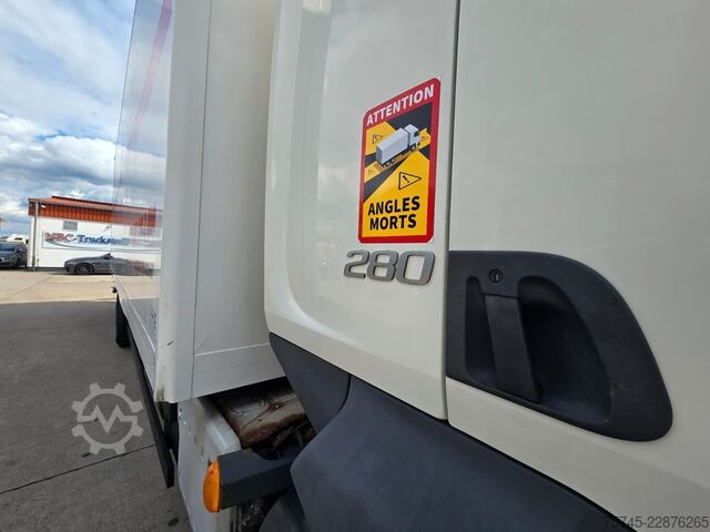 Camion caisson VOLVO FL 280*FALTWANDKOFFER*TEMP*1.5T LBW* SCHLAFKAB