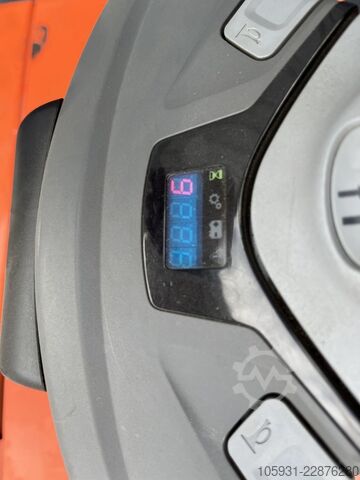 Préparateur de commandes au sol BT OSE250P