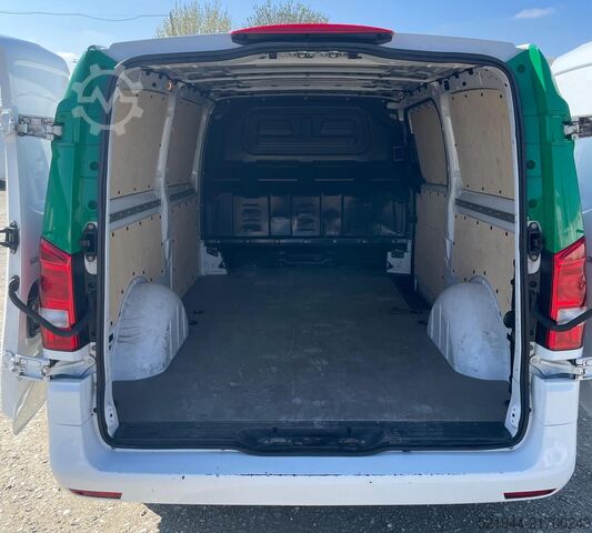 Furgoneta Mercedes-Benz Vito Kasten 116 CDI RWD extralang Kamera