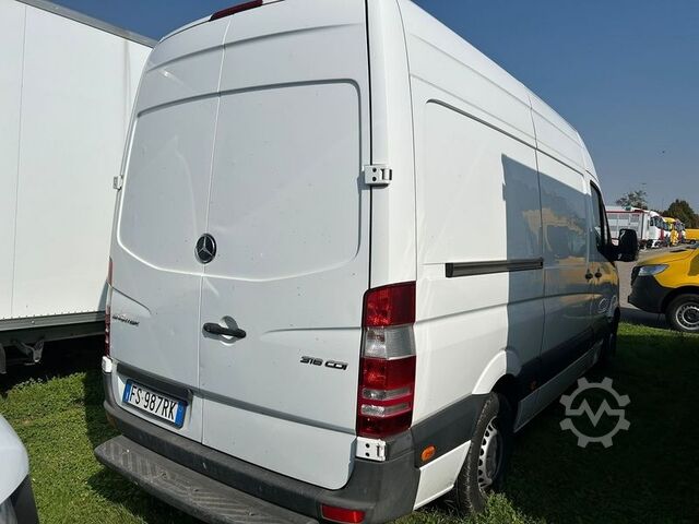 Samochód do zadań specjalnych Mercedes-Benz Sprinter