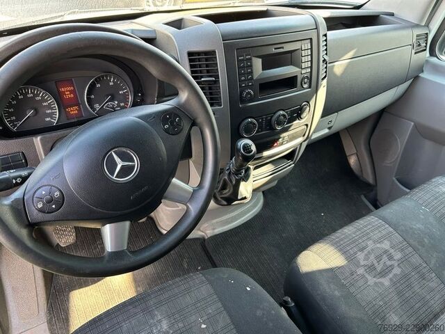 Samochód do zadań specjalnych Mercedes-Benz Sprinter