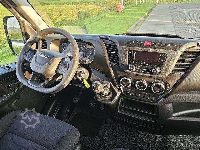 Valise IVECO DAILY 35 S 14 Bakwagen | Laadklep | Zijdeur | S...