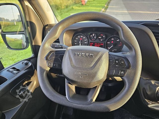 Valise IVECO DAILY 35 S 14 Bakwagen | Laadklep | Zijdeur | S...