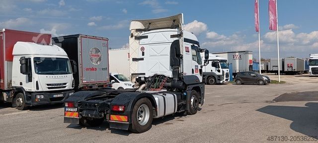 Standardni tegljač FORD 1848T