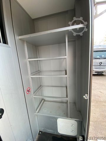 Hayvan taşıyıcı RENAULT Master Roelofsen 3 Sitzer