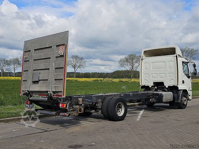 Chasis con cabina DAF LF 250 16T