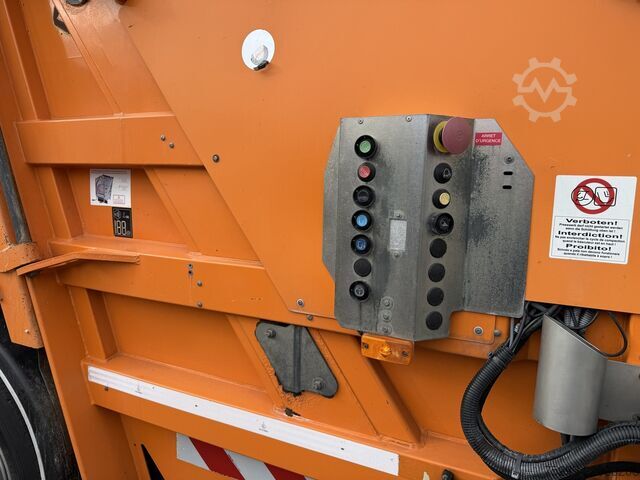 Axor 2533 6x2*4 Ochsner Mercedes-Benz Axor 2533 6x2*4 Ochsner