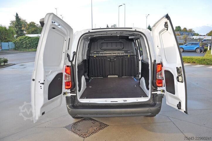 Dobozos furgon Fiat Doblò F5435 XL L2 130pk - Automaat