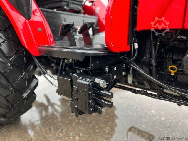 Yard trekker Tym TYM T475 NH Hofschlepper