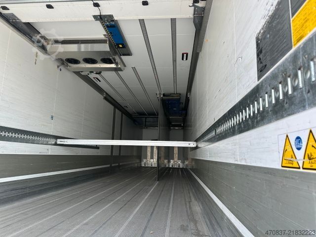 Semirimorchio frigorifero SCHMITZ CARGOBULL SCB 2 / Carrier ICELAND / Elektro / 3 x Kammer