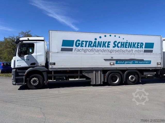 Beverage truck MERCEDES-BENZ MB Antos Getränkeaufbau Schwenkwand Ladebordwand