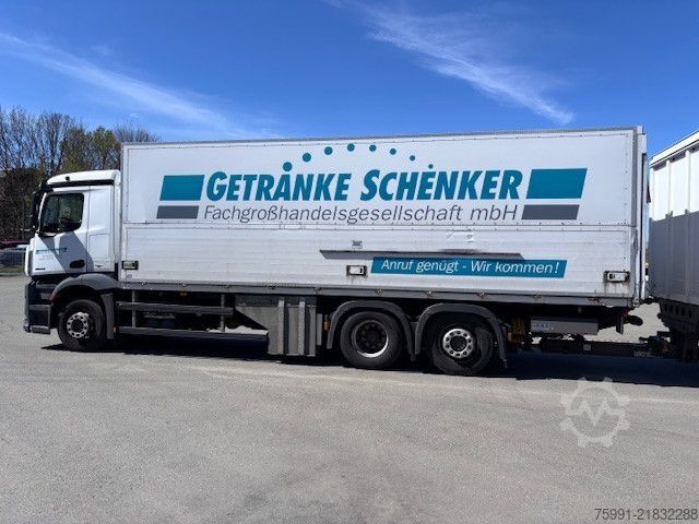 Beverage truck MERCEDES-BENZ MB Antos Getränkeaufbau Schwenkwand Ladebordwand