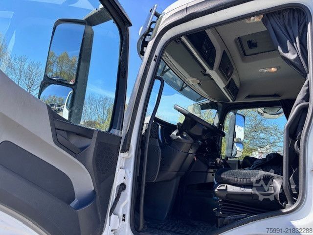 Beverage truck MERCEDES-BENZ MB Antos Getränkeaufbau Schwenkwand Ladebordwand
