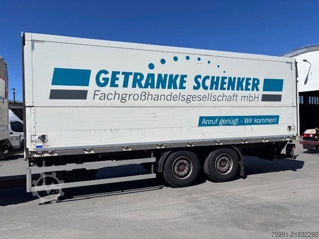 Beverage trailer ORTEN ag18t Anhänger gür Getränke mit Ladebordwand.