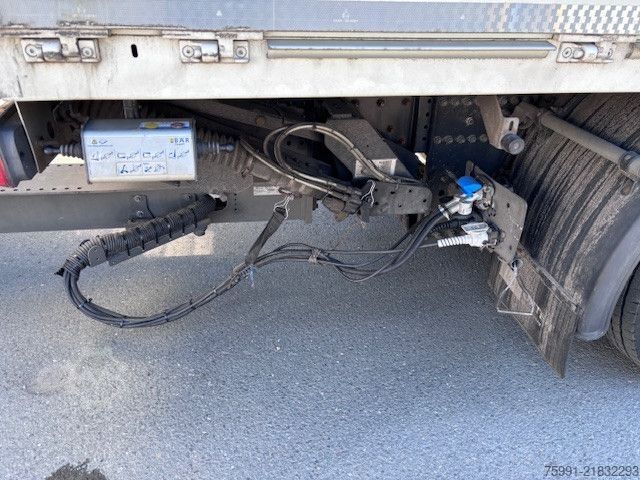 Beverage trailer ORTEN ag18t Anhänger gür Getränke mit Ladebordwand.