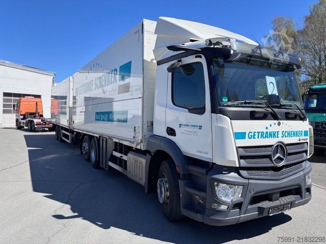 Beverage truck MERCEDES-BENZ Actros 5 mit Schwenwandkoffer und Ladebordwand