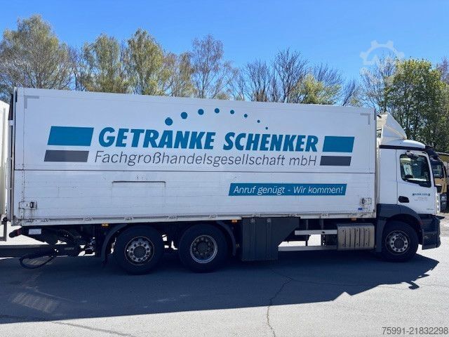 Beverage truck MERCEDES-BENZ Actros 5 mit Schwenwandkoffer und Ladebordwand