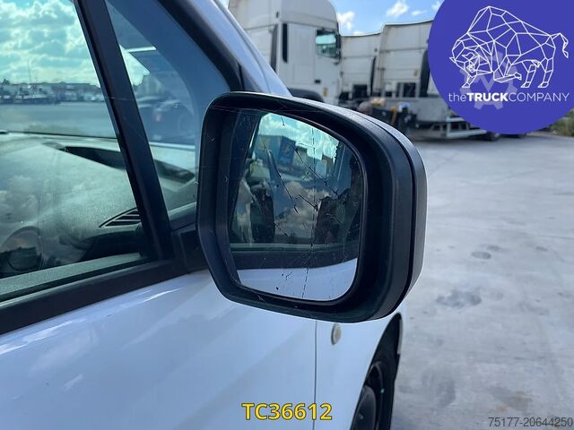 Furgone a cassetta Ford Transit COURIER 1.5 TDCI TREND