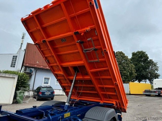 Three-way tipper van MERCEDES-BENZ Atego 818K Euro6  manuell Meiller3-Seiten-Kipper