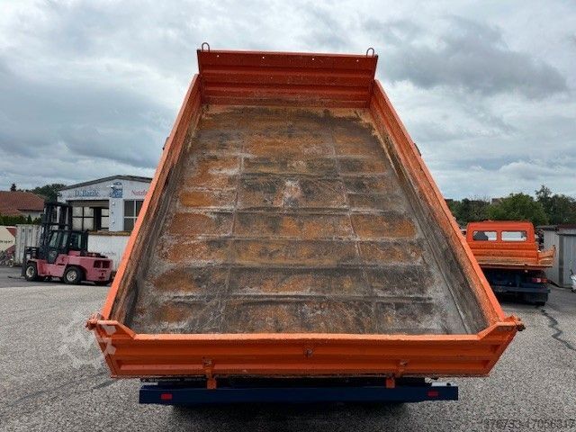 Three-way tipper van MERCEDES-BENZ Atego 818K Euro6  manuell Meiller3-Seiten-Kipper