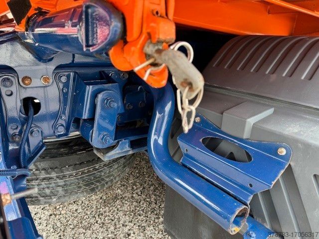 Three-way tipper van MERCEDES-BENZ Atego 818K Euro6  manuell Meiller3-Seiten-Kipper