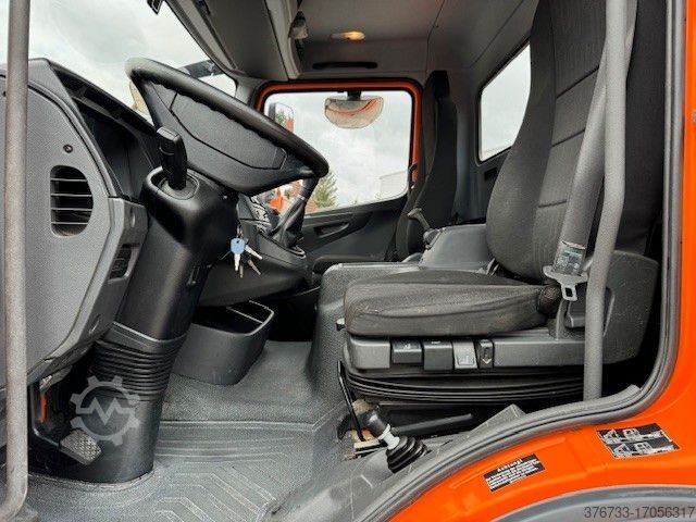 Three-way tipper van MERCEDES-BENZ Atego 818K Euro6  manuell Meiller3-Seiten-Kipper