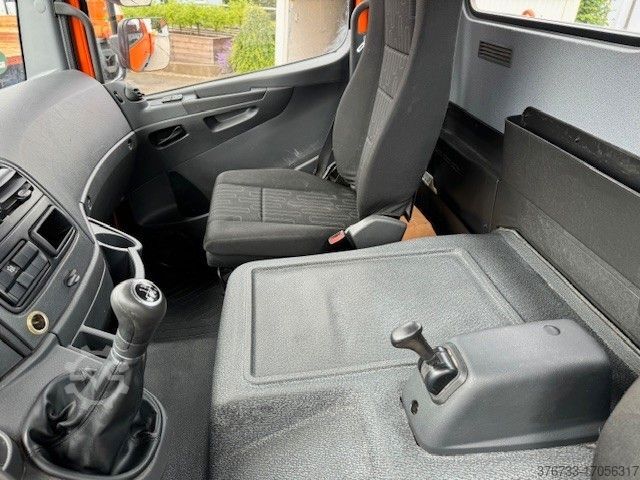 Three-way tipper van MERCEDES-BENZ Atego 818K Euro6  manuell Meiller3-Seiten-Kipper