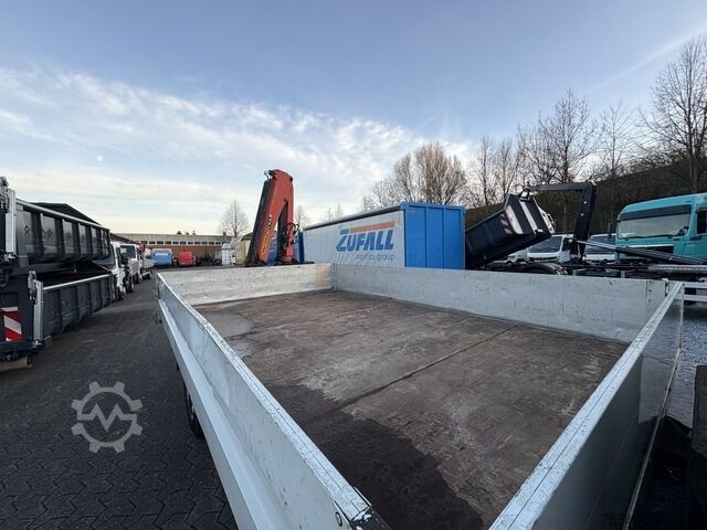 Pick-up van Fuso FUSO 7C18 Canter Pritsche 3.8m Kran 2x hydr.