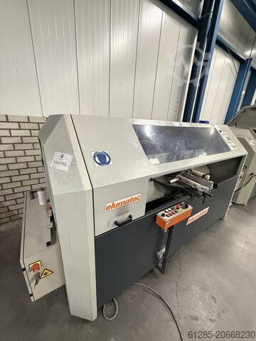 Uithoekzaagmachine Elumatec AKS 134/00