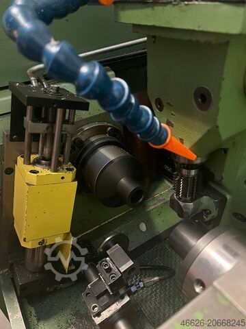 Tandwielkastmachine Mikron A33/0