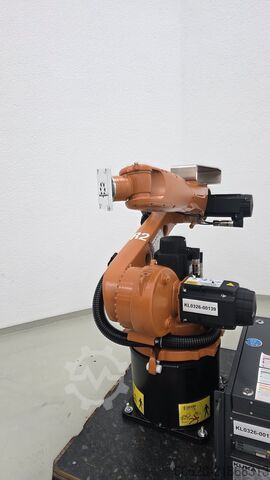 Robot industrial KUKA KR 10 R1420 + KR C4