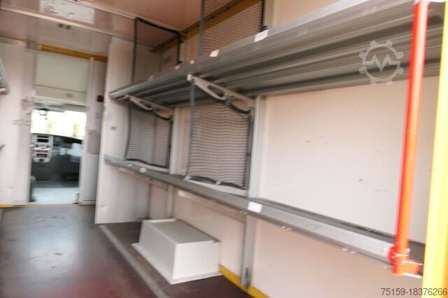 Furgoneta caja iveco Daily 35 S11 C30C AUTOMATIK KAMERA MAXI Regale LUFT DURCHGANG