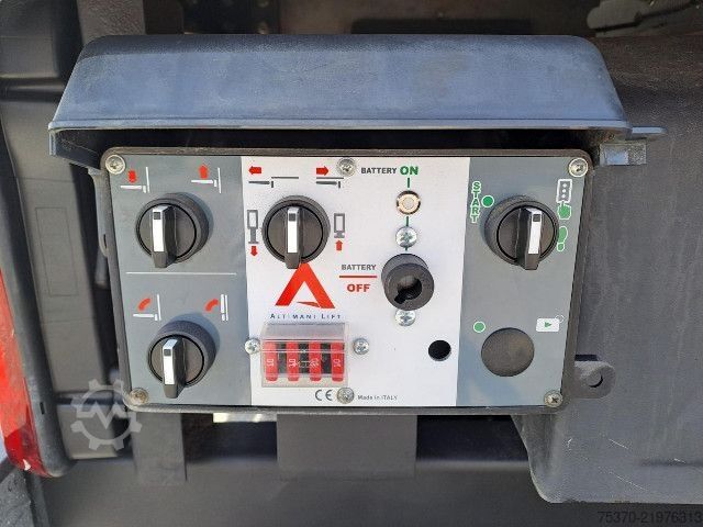 Camion plateau IVECO DAILY 35S14H