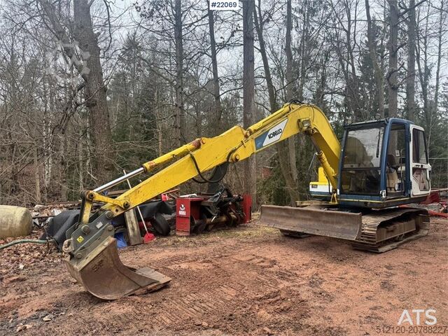 Crawler excavator Kobelco SK60 crawler excavator with bucket