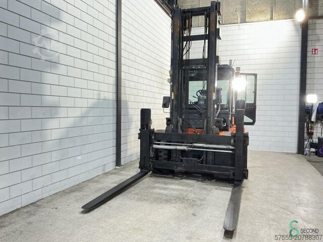 Forklift Doosan D90S-7