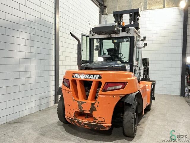 Forklift Doosan D90S-7