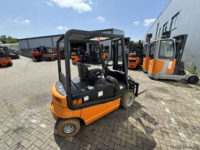 Elektrisk 4 -hjulet gaffeltruck Still R60-30