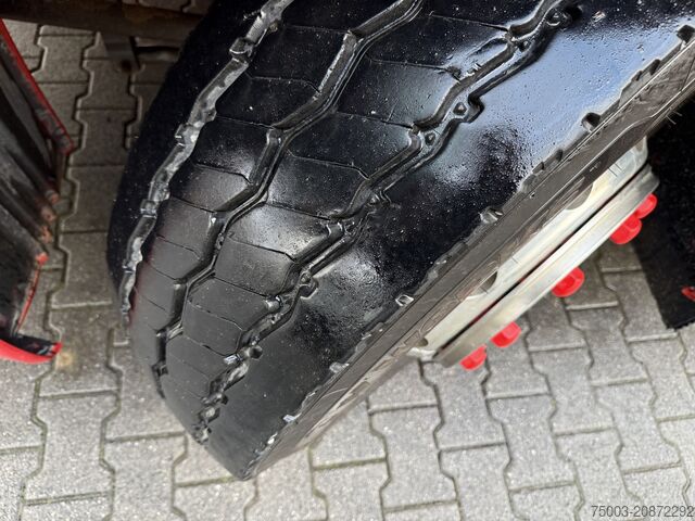 Standard tractor unit Scania R490 4X2 Topline